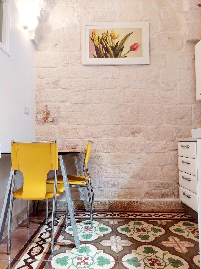 Apartment Mammacara Ceglie Messapica Bagian luar foto
