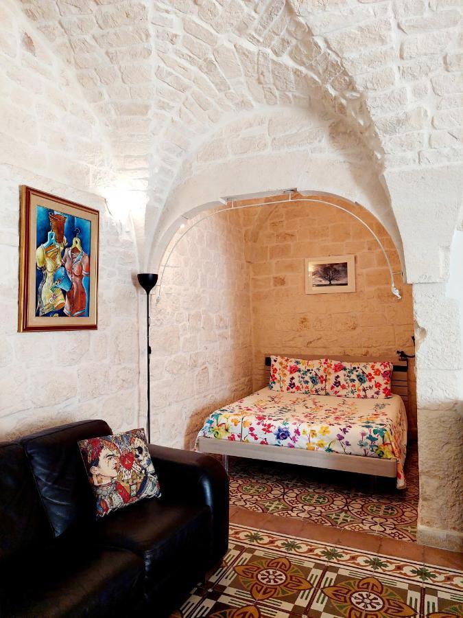 Apartment Mammacara Ceglie Messapica Bagian luar foto
